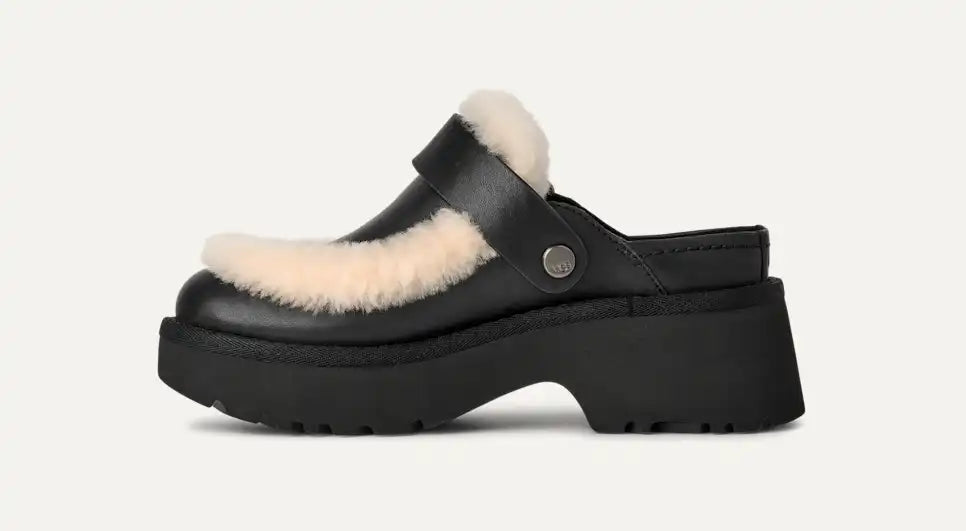 UGG® Women's Esmee Clog – SOLE DESIRE // RUN NEWPORT UGG® Women's Esmee Clog – SOLE DESIRE // RUN NEWPORT