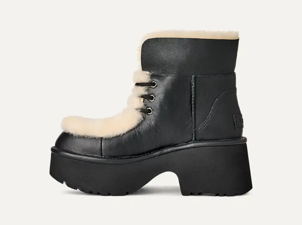 UGG® Women's Esmee Leather Lace Up – SOLE DESIRE // RUN NEWPORT UGG® Women's Esmee Leather Lace Up – SOLE DESIRE // RUN NEWPORT