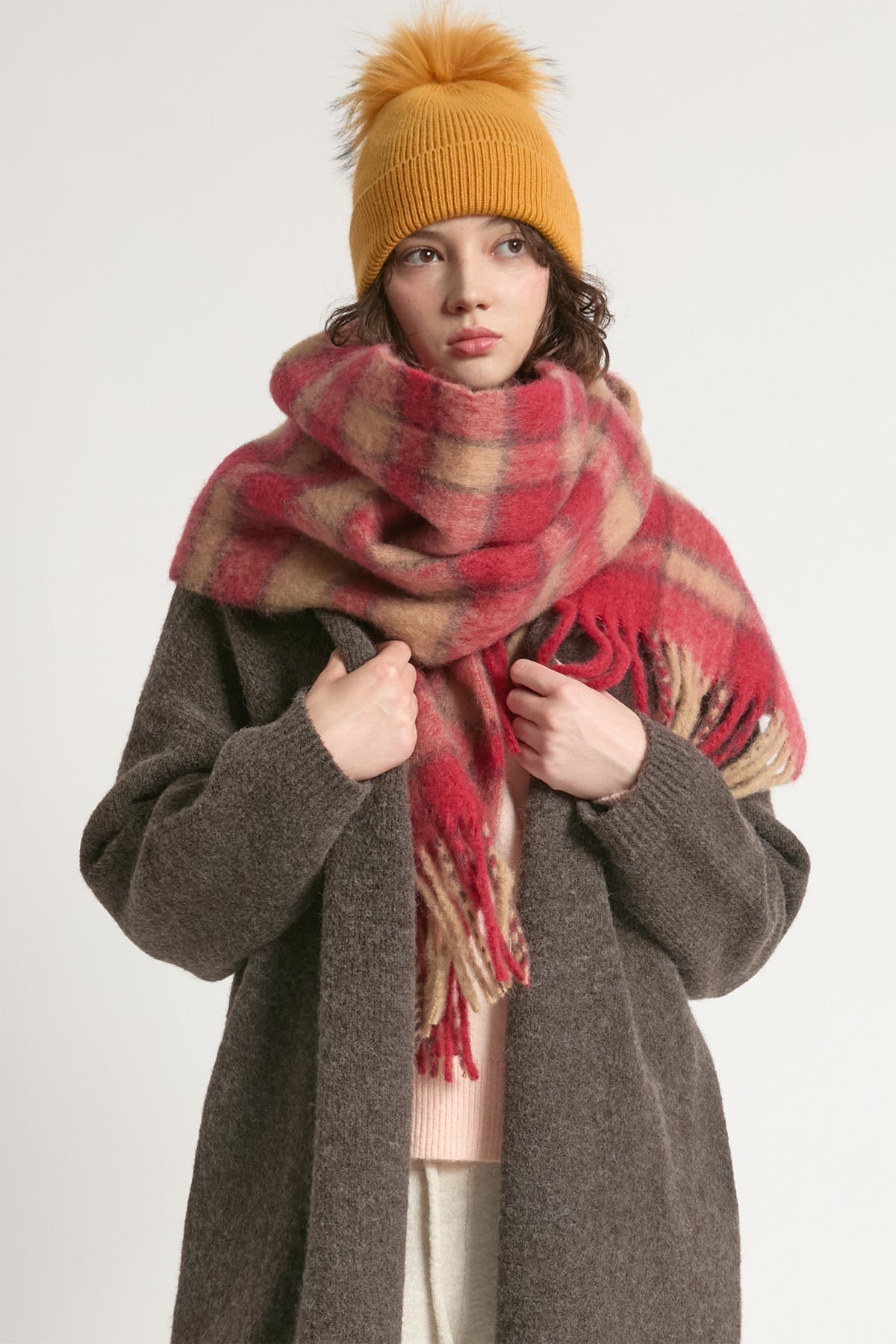 Scarves – SOLE DESIRE // RUN NEWPORT