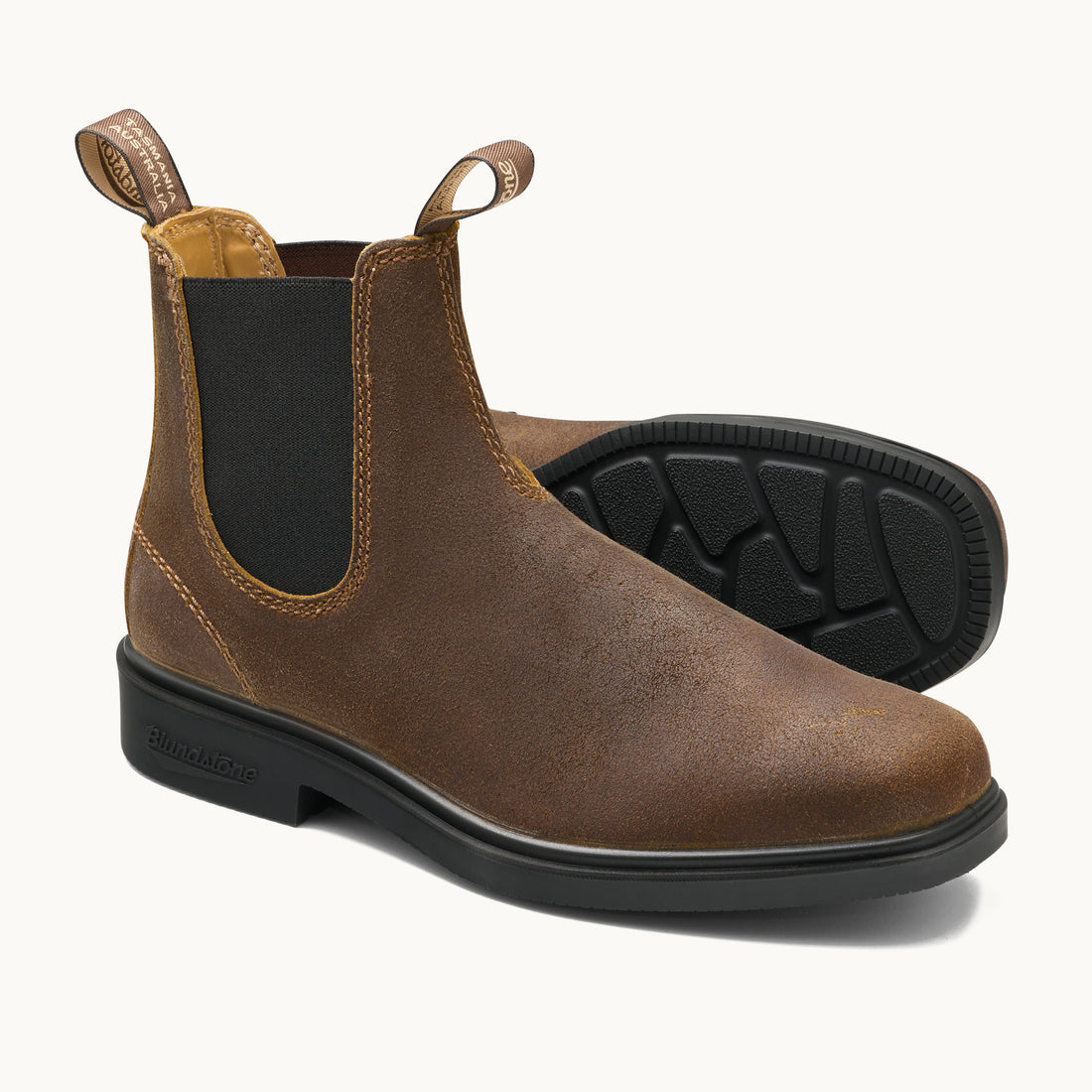 blundstone dress shoes elastic-sided boot, black SCOUT ADVENTURE its all about comfort that goes the distance Blundstone Rustic Black Dress Chelsea
